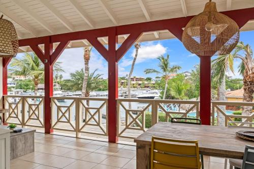 Μπαλκόνι ή βεράντα στο Spanish Keys Penthouse