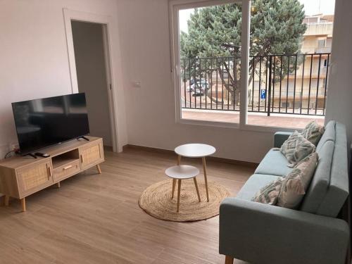 Apartamento recién reformado, parking consultar