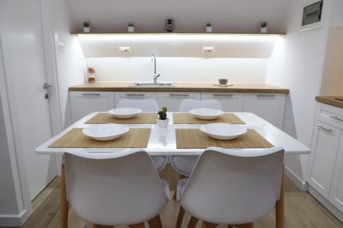 Una cocina o cocineta en Central Apartment Berat
