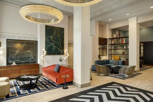 Χώρος καθιστικού στο Courtyard by Marriott San Francisco Union Square