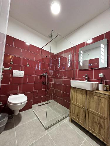 Bilik mandi di Old Bazaar Rooms