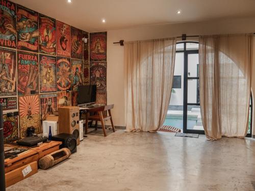 Μια τηλεόραση ή/και κέντρο ψυχαγωγίας στο Casa Kobaab Tulum