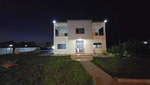 El edificio en el que está la casa de huéspedes