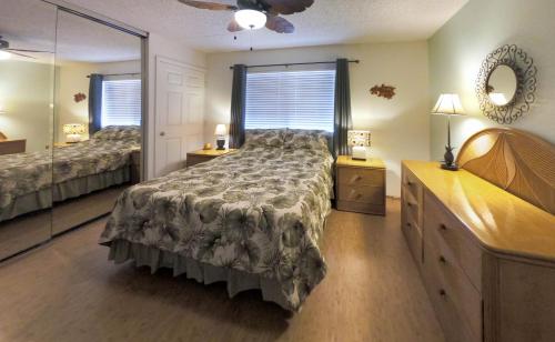 Ένα ή περισσότερα κρεβάτια σε δωμάτιο στο Spacious Ocean View Condo in Kihei