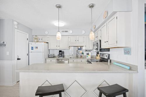 Direct Ocean Front 3BR/2BA Dog Friendly **OCEANFRONT** photo 26