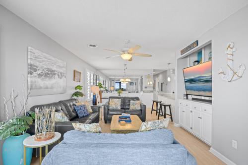 Direct Ocean Front 3BR/2BA Dog Friendly **OCEANFRONT** photo 43