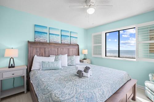 Direct Ocean Front 3BR/2BA Dog Friendly **OCEANFRONT** photo 15
