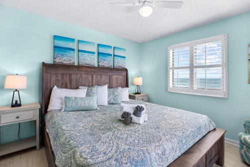 Direct Ocean Front 3BR/2BA Dog Friendly **OCEANFRONT** photo 13