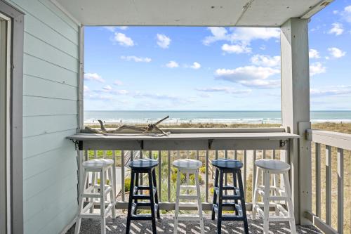 Direct Ocean Front 3BR/2BA Dog Friendly **OCEANFRONT** photo 41