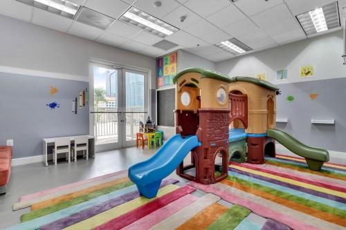 Enjoy Brickell Living 2 BR Retreat With Free Parking photo 37