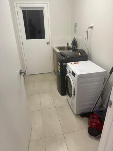 Φωτογραφία από το άλμπουμ του Oran Park 4 bedrooms home σε Narellan