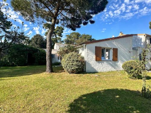 Villa 3 chambres à La Palmyre - Terrasse Sud, Parking, Wifi - FR-1-705-98
