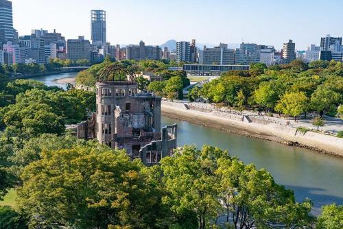 COCOSTAY 中広ネオイズム 最大10人 閑静な住宅街にある贅沢80m2の最上階プライベートオーナーズルーム supported by COCOSTAY