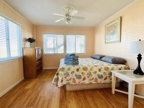 OCEANFRONT HOUSE ON THE SAND 2 Kings 4br 4ba 1st Floor of Triplex SLEEP 12 PGP1 photo 12