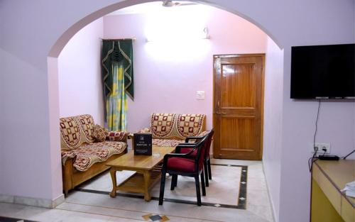 Gallery image of Hotel Mayur in Gwalior