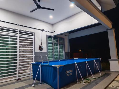 Photo de la galerie de l'établissement Ustazahhomestay, à Bemban