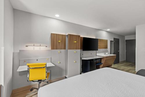 Η κουζίνα ή μικρή κουζίνα στο Microtel Inn & Suites by Wyndham Norcross