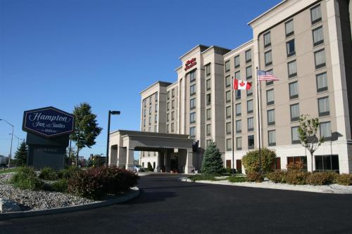 a rendering of the hampton inn and suites at Hampton Inn & Suites by Hilton Windsor in Windsor