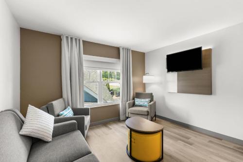 TV o dispositivi per l'intrattenimento presso Comfort Inn & Suites Rome South