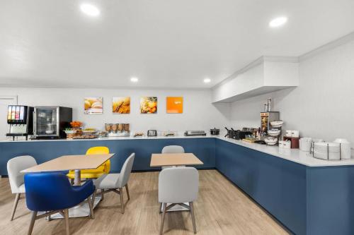 Cucina o angolo cottura di Comfort Inn & Suites Rome South