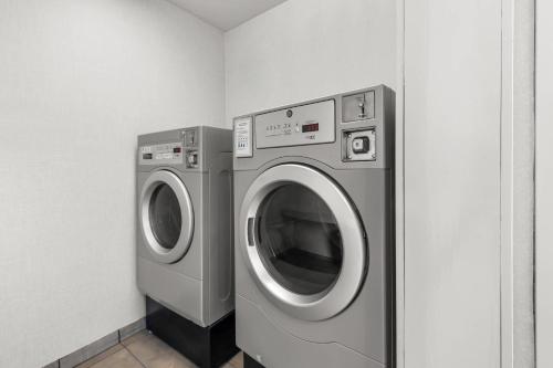 Foto dalla galleria di Comfort Inn & Suites Rome South a Rome