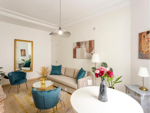 Posedenie v ubytovaní Cozy Apartment - Champs Elysees - Wagram