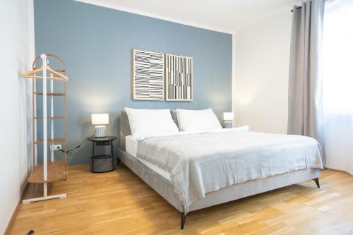 Brand new! Selfcheck-in, King size bed, free Wi-Fi