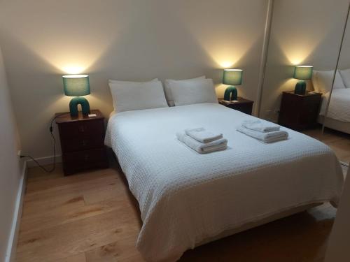 Postel nebo postele na pokoji v ubytování 28-32 Boisdale 2 Br