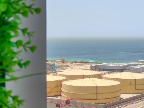 Upgrade Unit for 6 pax with Sea View Ideal Location Near Beach Big Balcony photo 3