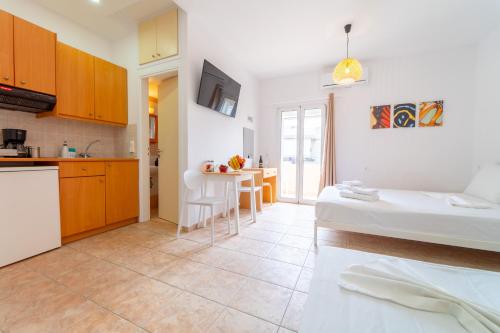 Foto dalla galleria di Beachfront Cozy Apartments ad Amoudara Herakliou