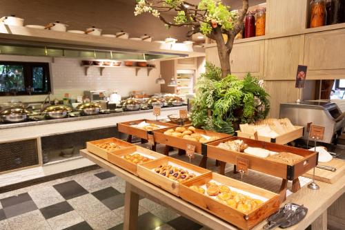 Mad på resortet eller i nærheden