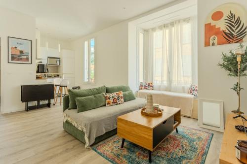 Nice Magnan, Appartement proches plage et tramway