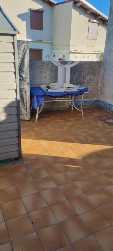 une coutureificialificialificialificialificialificialificialificialificialificialificialificialificialificialificialificialificial dans l'établissement appartement bord de mer, à Frontignan
