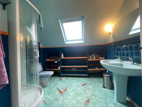Maison Mambo tesisinde bir banyo
