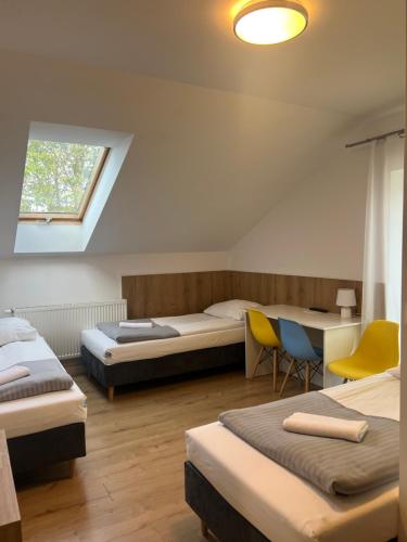 Posteľ alebo postele v izbe v ubytovaní SZWEDZKA22 PL Premium Rooms