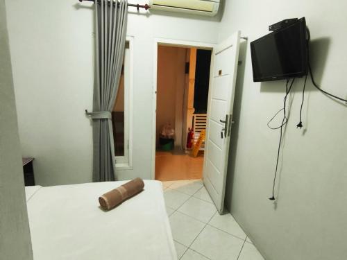 Televisyen dan/atau pusat hiburan di Padekostay