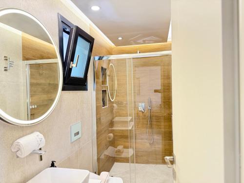 Koupelna v ubytování Malka Premium Suites