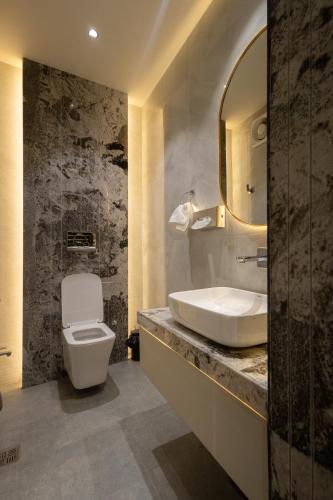 Deep Hotelにあるバスルーム