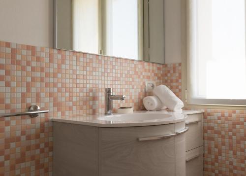 Fotografie z fotogalerie ubytování CHARMING MOMENT di Villa Porta - Casa Dolce v destinaci Luino