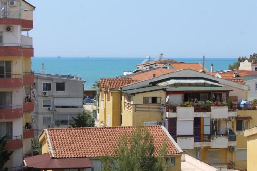 Golem Horizon apartment