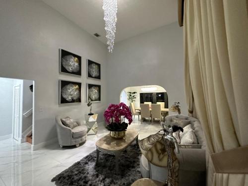 Posezení v ubytování Villa Miami Lakes