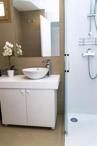Intempo Apartment 2F by VivaMar