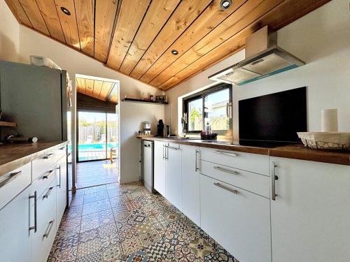 Photo de la galerie de l'établissement Maison climatisée avec piscine au cœur du bassin, à Gujan-Mestras