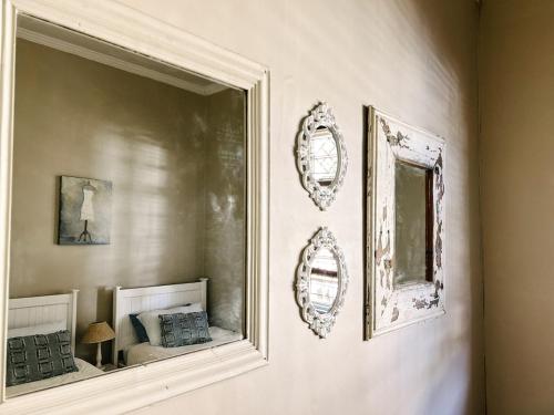 Ein Badezimmer in der Unterkunft Dottie's charming cottage two bedroom apartment and workspace