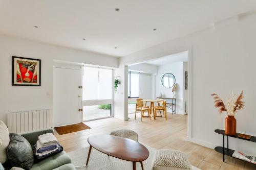 Photo de la galerie de l'établissement Modern 1BR Flat 10 min from Bon Marché Rive Gauche, à Paris