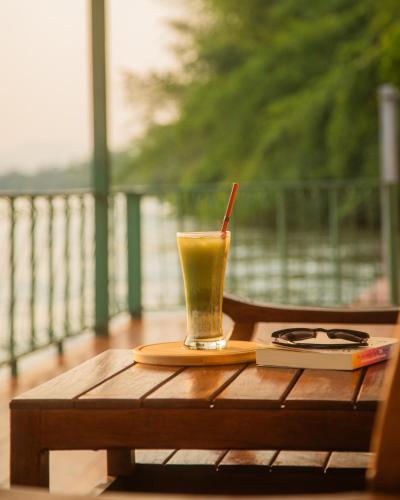 Pića u objektu Baanpufa Resort