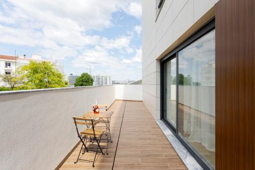Studio w/ Terrace, Pool & Gym | Antas by Host Wise