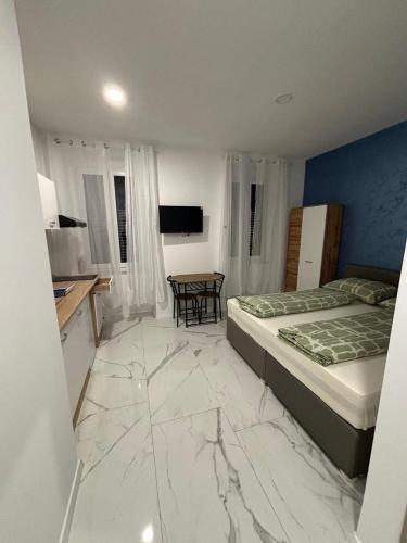 Apartment near city centar