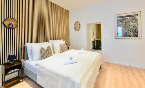 Urban Alley Apartment