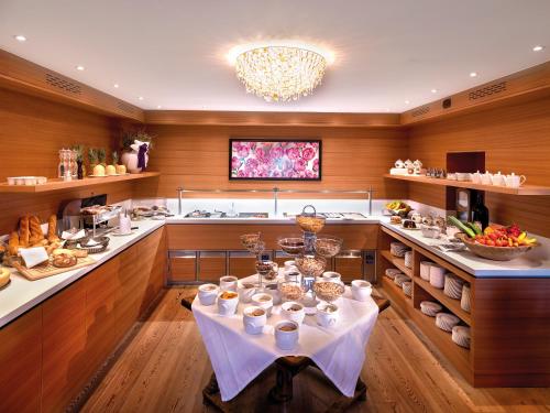 Đồ ăn tại/gần khách sạn